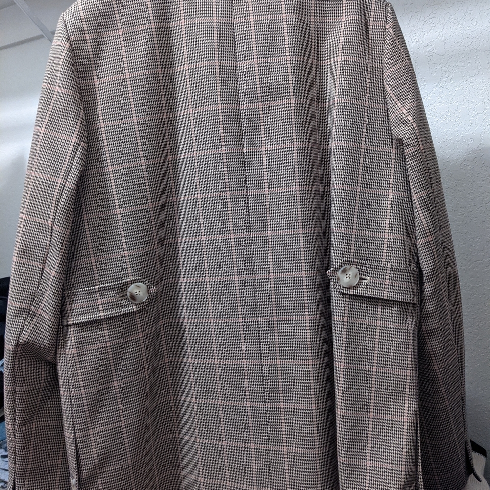ENOR Waist Line Control Over Jacket - Picture 5 of 9
